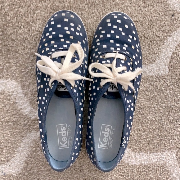Keds Women Retro Geo Navy Sneakers - Picture 2 of 5